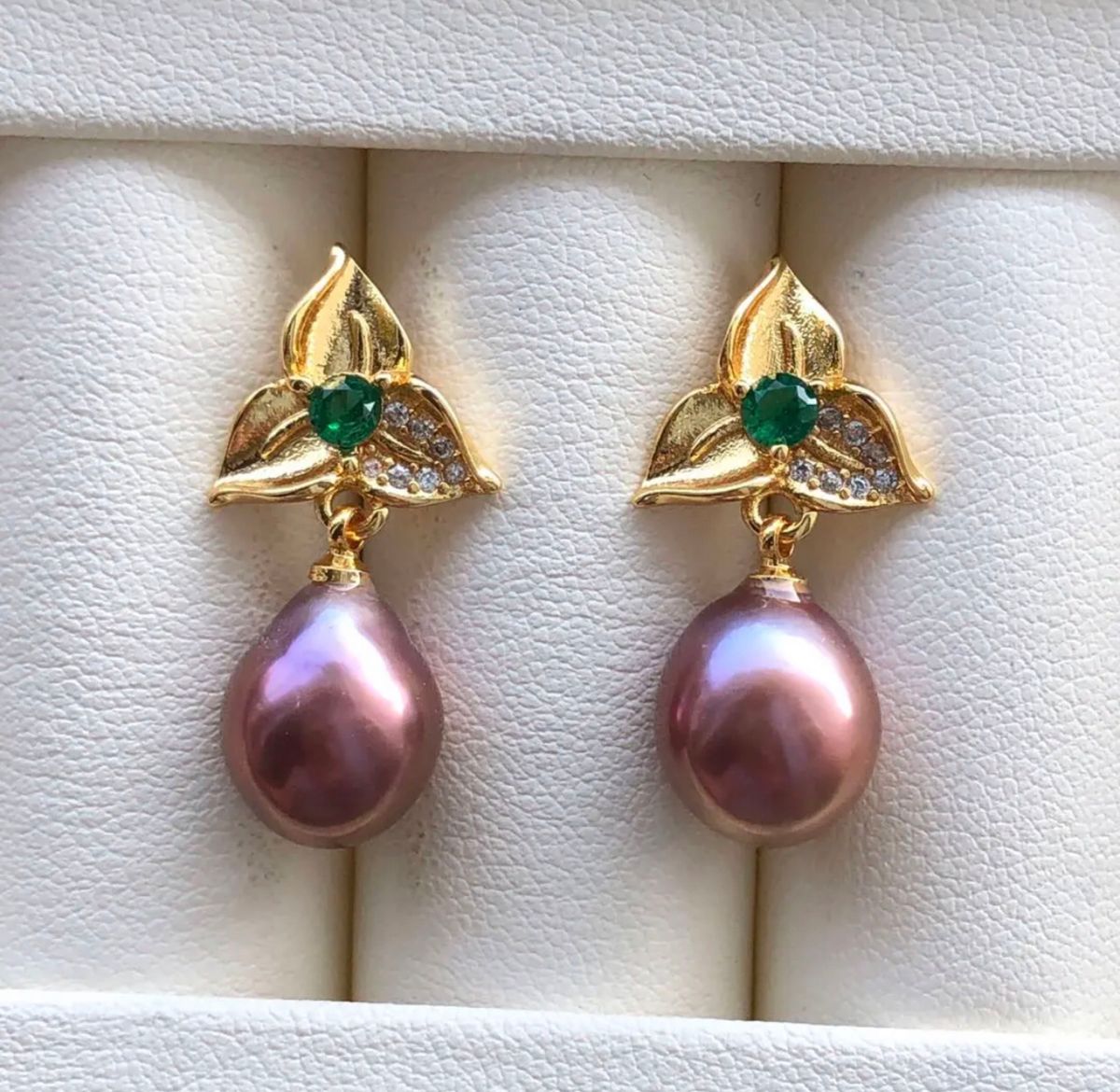 淡水本真珠エジソンパール メタリック系 雫形 お花デザインピアス パールピアス