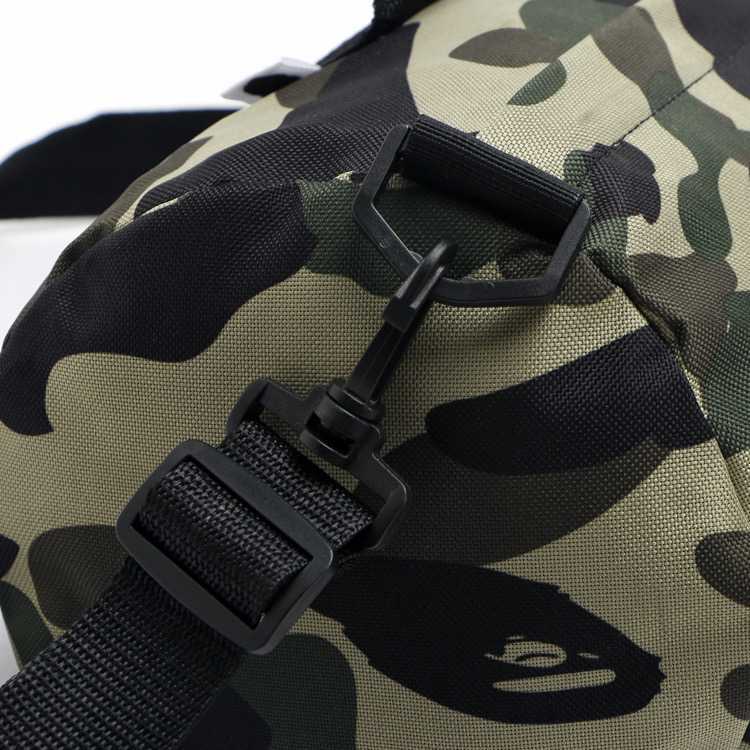 新品】アベイシングエイプ ドラムバッグ スポーツバッグ 新品】アベイシングエイプ ドラムバッグ スポーツバッグ