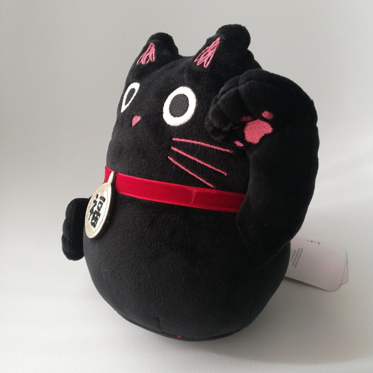 招き猫　まねき猫　福　マスコット　ぬいぐるみ　人形　黒　黒猫　猫　ねこ　ネコ　幸福　幸運　金運　ラッキー　運気アップ　運気　運