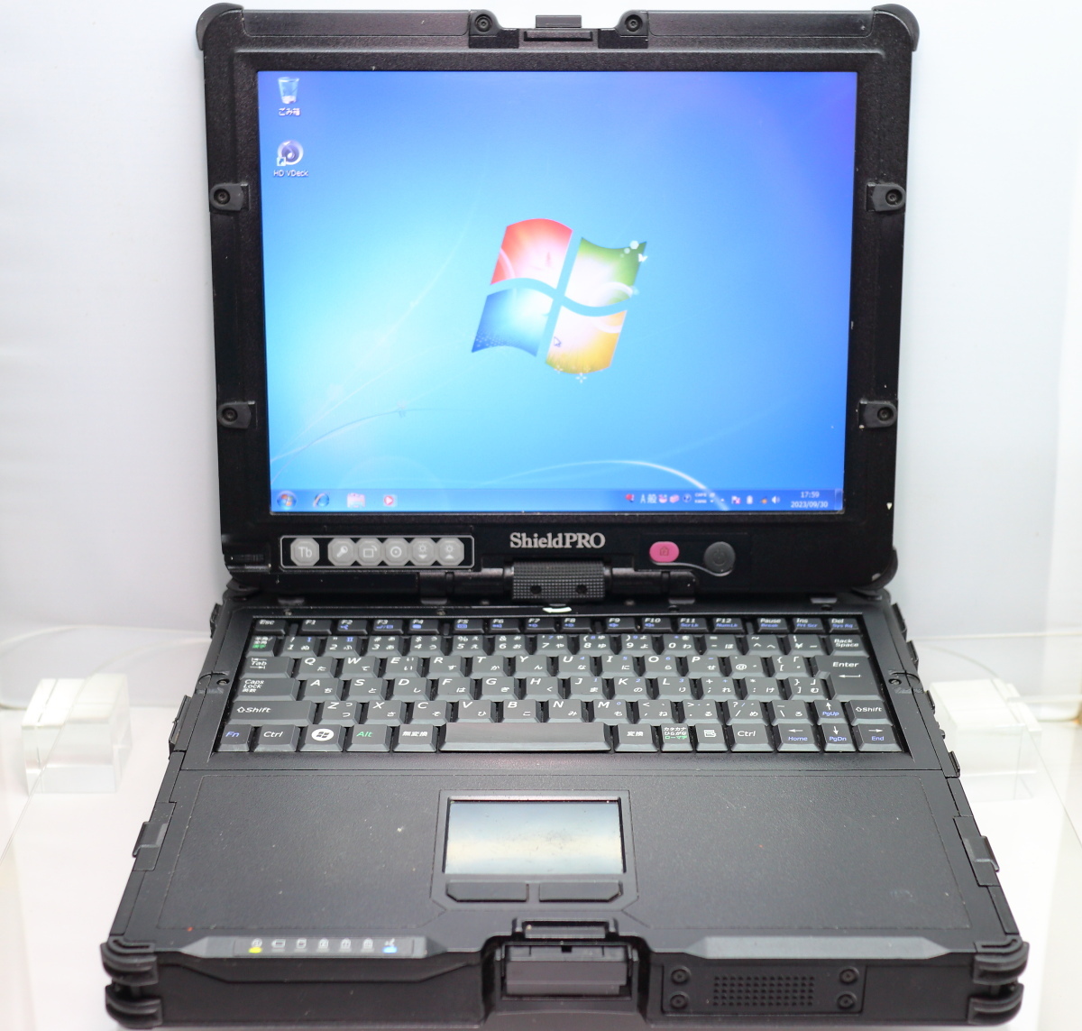 内祝い】 NEC 1.2GHz i5 Core 第7世代 軽量921g 薄型 A VersaPro
