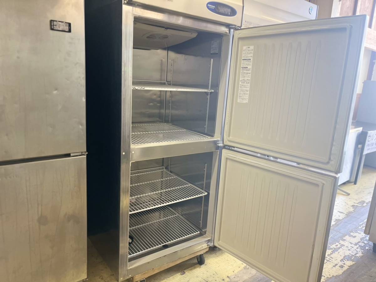 中古品 ホシザキ 縦型２枚扉冷凍冷蔵庫 HRF-75Z 2015年製 業務用冷凍冷蔵庫 厨房用 大型冷凍冷蔵庫 空冷式 インバーター制御搭載 89700 _画像2