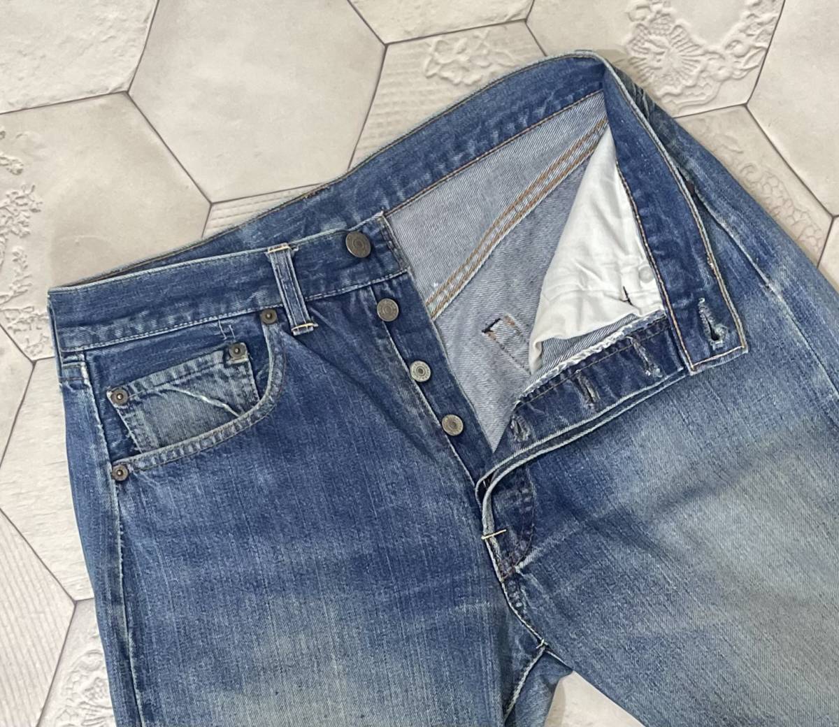 60s ヴィンテージ LEVI'S リーバイス 501 ビッグE 刻印8 W30_画像3