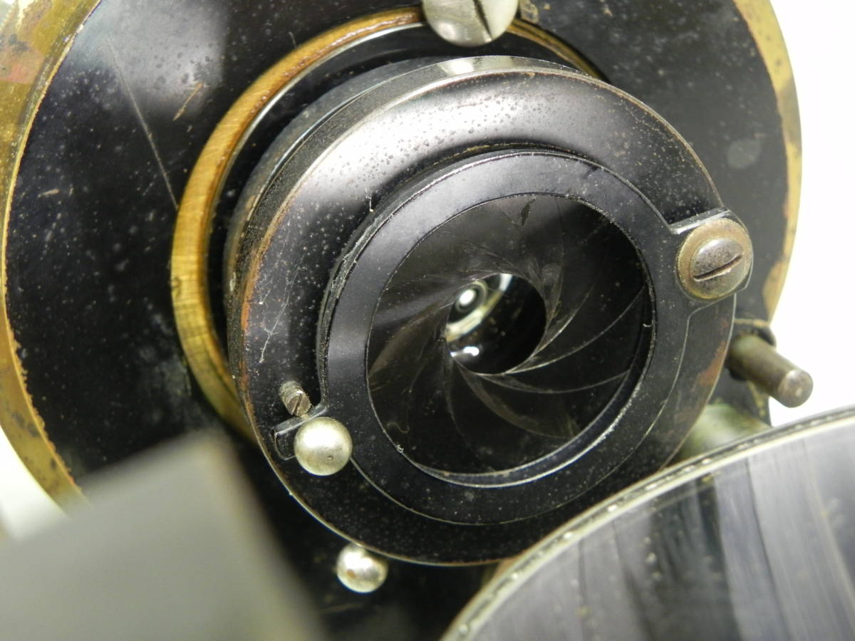 E.Leitz Wetzlar №116142 エルンスト ライツ 真鍮アンティーク顕微鏡 鍵付き　調度品　インテリアに　Leica_画像9