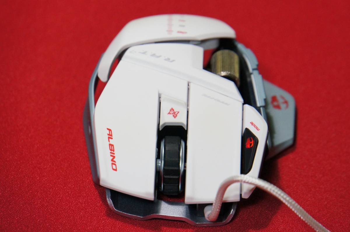 Cyborg R.A.T. 7 Albino Gaming Mouse　美品　白いマウス_画像3