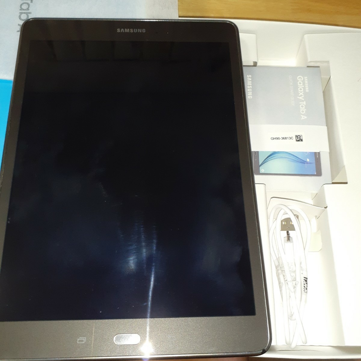 格安 中古品 ほぼ未使用 タブレット Galaxy SM-T550 A Tab 本体