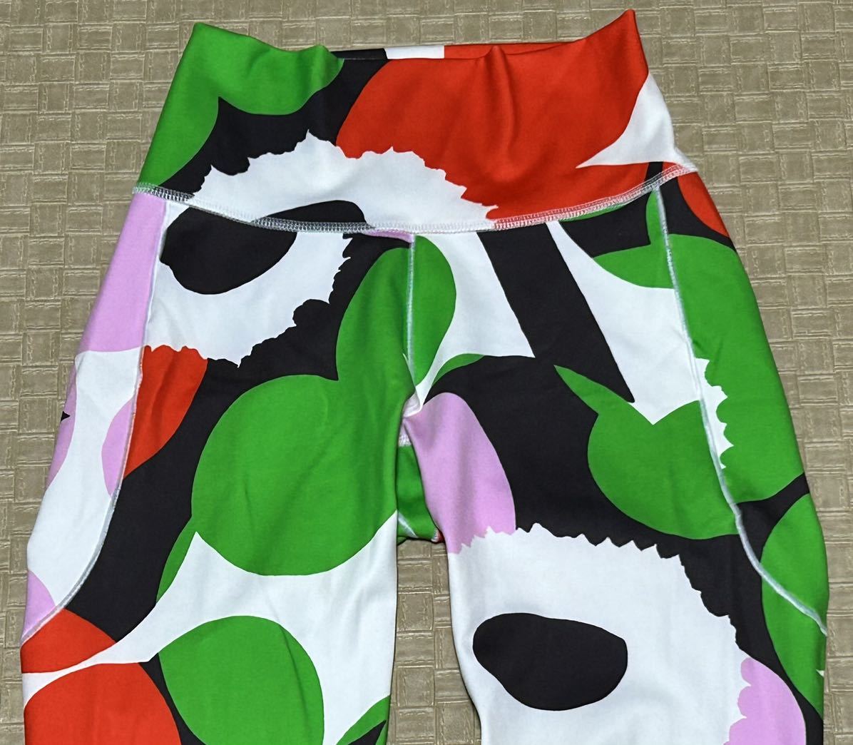 adidas・MARIMEKKO マリメッコ ロングパンツ ヨガ 7/8 タイツ・L サイズ・新品_画像3