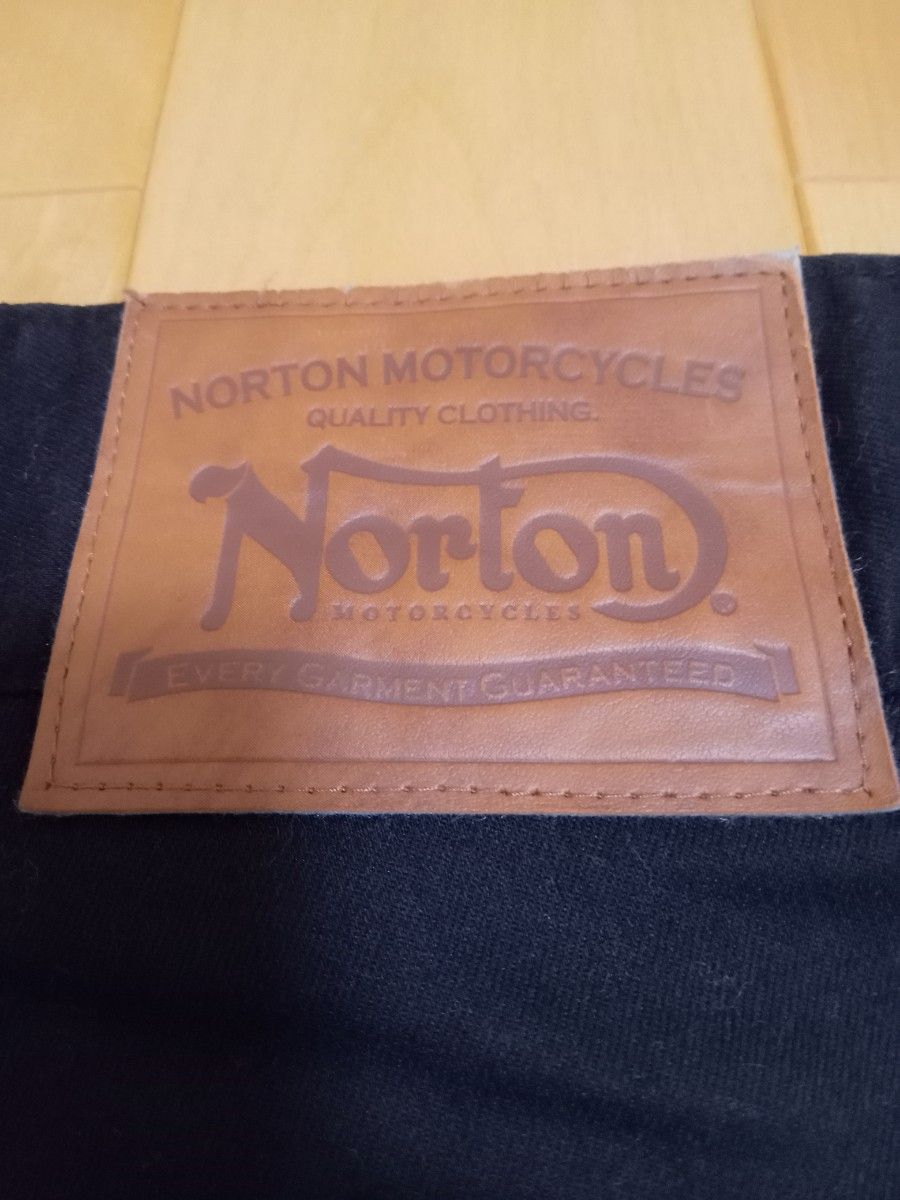 Norton ノートン　ハーフパンツ　黒　刺繍　M