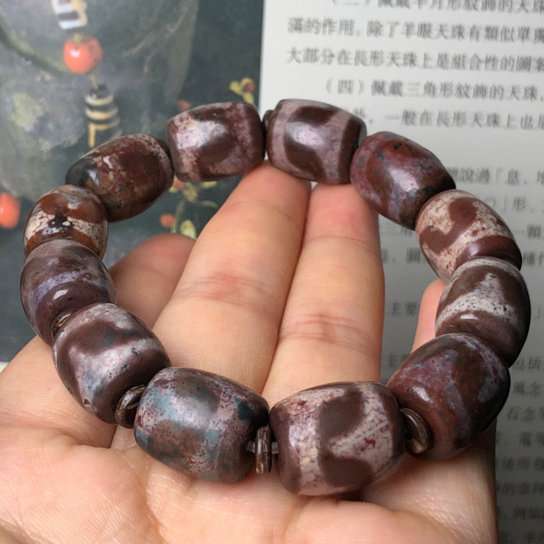 蔵友館蔵品・瑪瑙製・細密彫・虎牙天珠・高油包漿】根付裝身具・希少