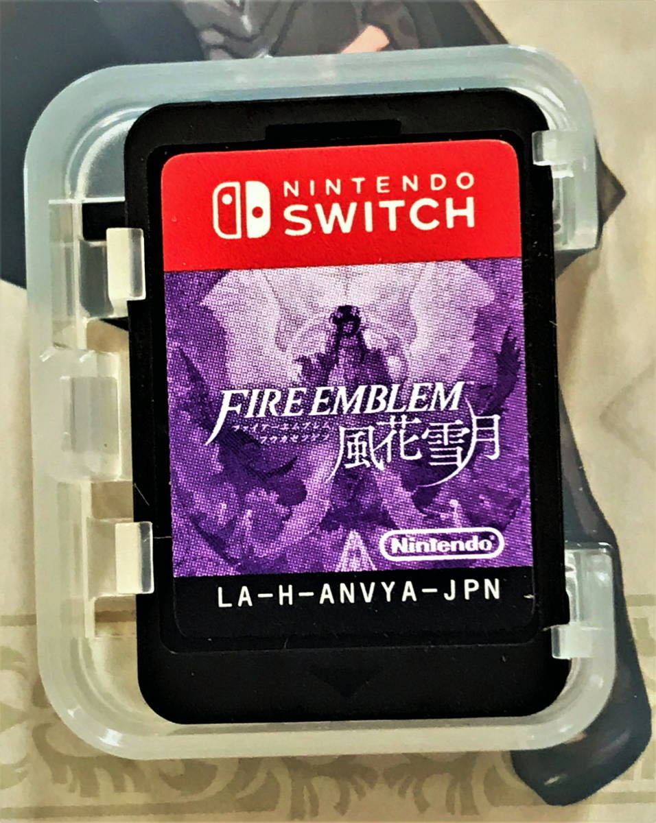 【動作確認済／美品】2019年　Nintendo Switch専用ソフト　ファイアーエムブレム 風花雪月　ケース付き　中古　任天堂　コーエーテクモ_画像4