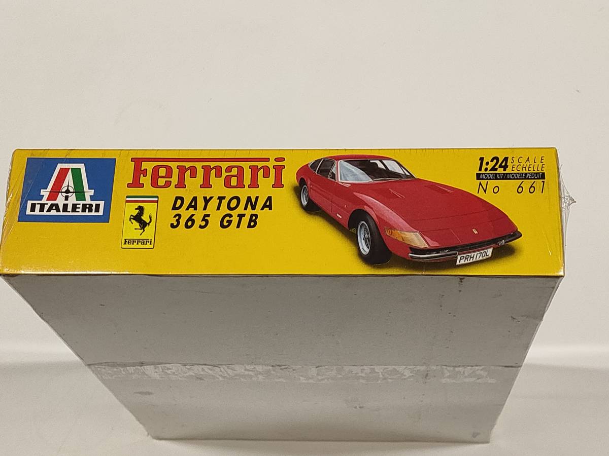 ITALERI フェラーリ・デイトナ Ferrari DAYTONA 365 GTB 1:24 SCALE MODEL イタレリ KIT No.661 8001283806619_画像5