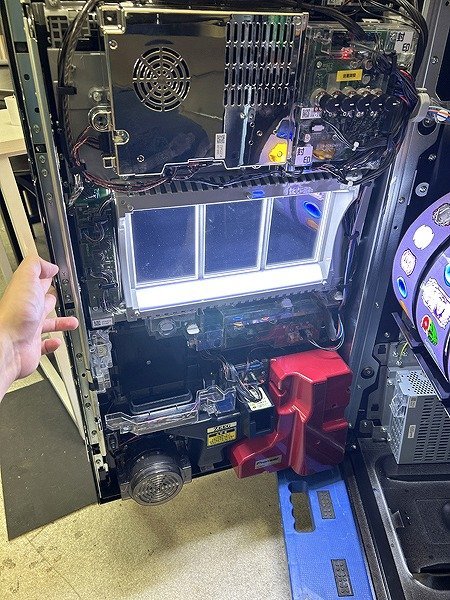 TIE94040KDR サミー 北斗の拳 宿命 スロット台 パチスロ実機 コイン