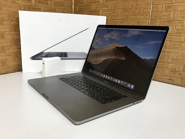 SQK272142SGM Apple MacBook Pro A1990 15-inch, 2018 Core i7-8750H