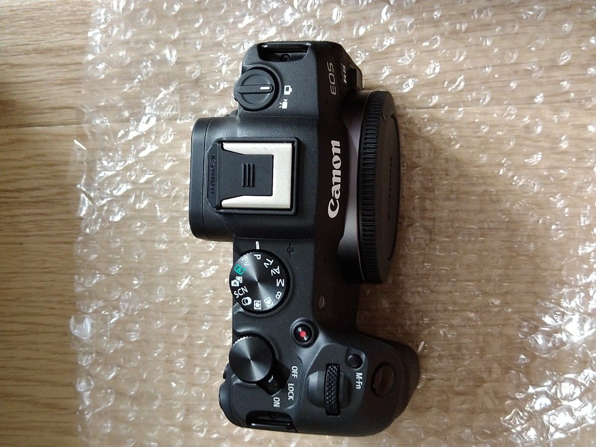 ☆お求めやすく価格改定☆ Canon EOS ミラーレス一眼+おまけ 中古 美