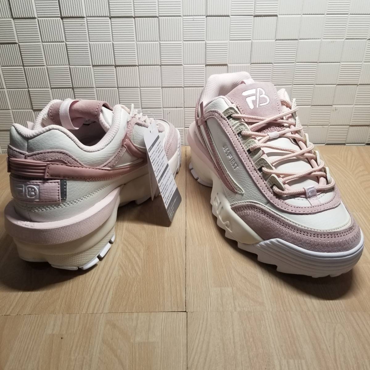 2022?新作】 スニーカー カジュアルシューズ FILA 送料無料・新品未