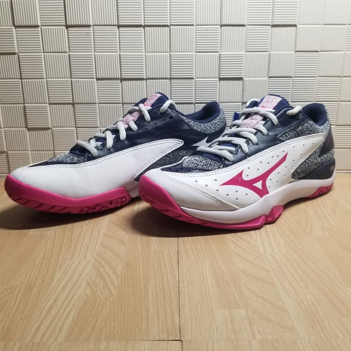 送料無料・新品未使用！！ミズノ MIZUNO テニスシューズ / ウェーブ フラッシュ OC / 定価9900円 23.0ｃｍ_画像1