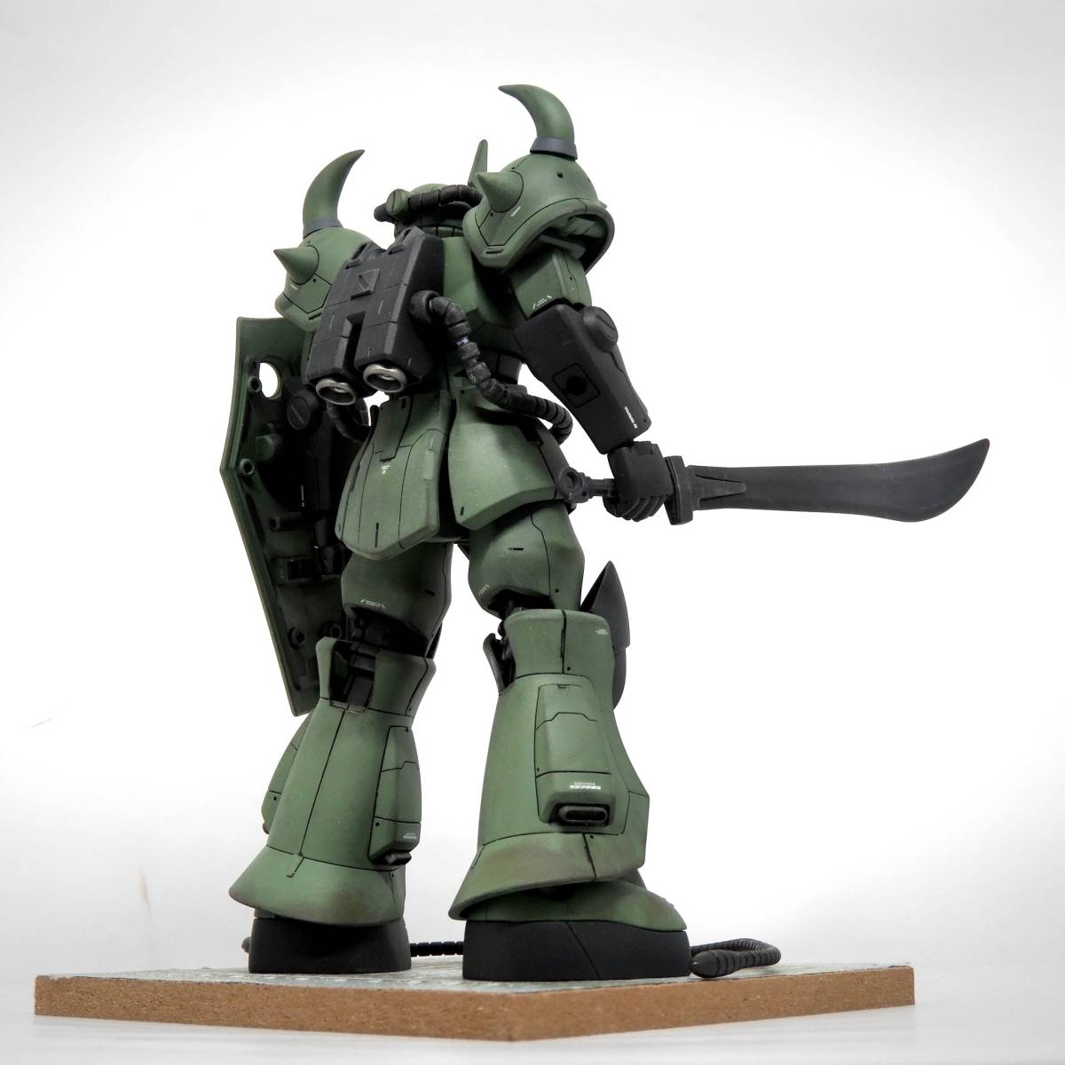 HGUC グフ revive / ガンプラ 完成品-