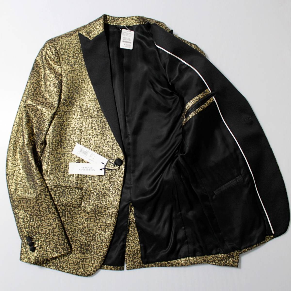 新品 ヴェルサーチ イタリア製 定価176000円 美麗荘厳な逸品 ゴールドジャケット 46（M）相当 金　Ｋ2497_画像2