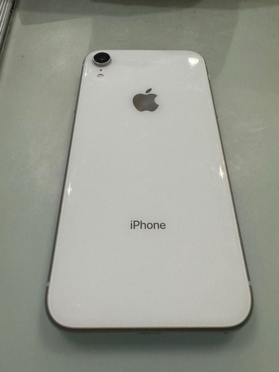 低価格の Apple - ホワイト 256GB DSDV 香港版 XR 【みか】iPhone 低価格の Apple - ホワイト 256GB DSDV 香港版 XR 【みか】iPhone