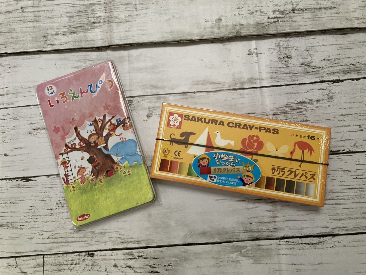 桃源堂色えんぴつ12色&サクラクレパス16色セット|Yahoo!フリマ 桃源堂色えんぴつ12色&サクラクレパス16色セット|Yahoo!フリマ