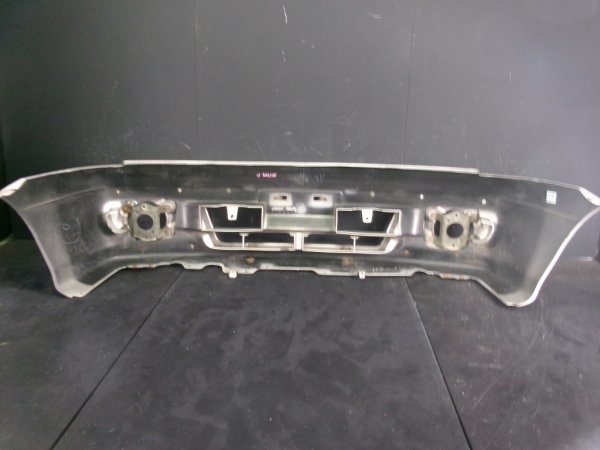 PC24/PNC24 previous term Serena front bumper 62022-4N000 silver (u-684)