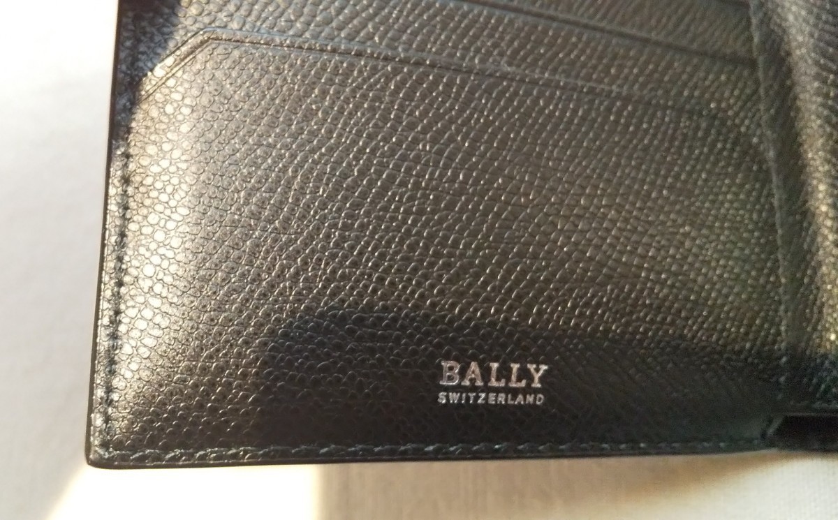 ［新品 ］バリー BALLY ★二つ折り財布 ★ レザー ★ ブラック_画像6