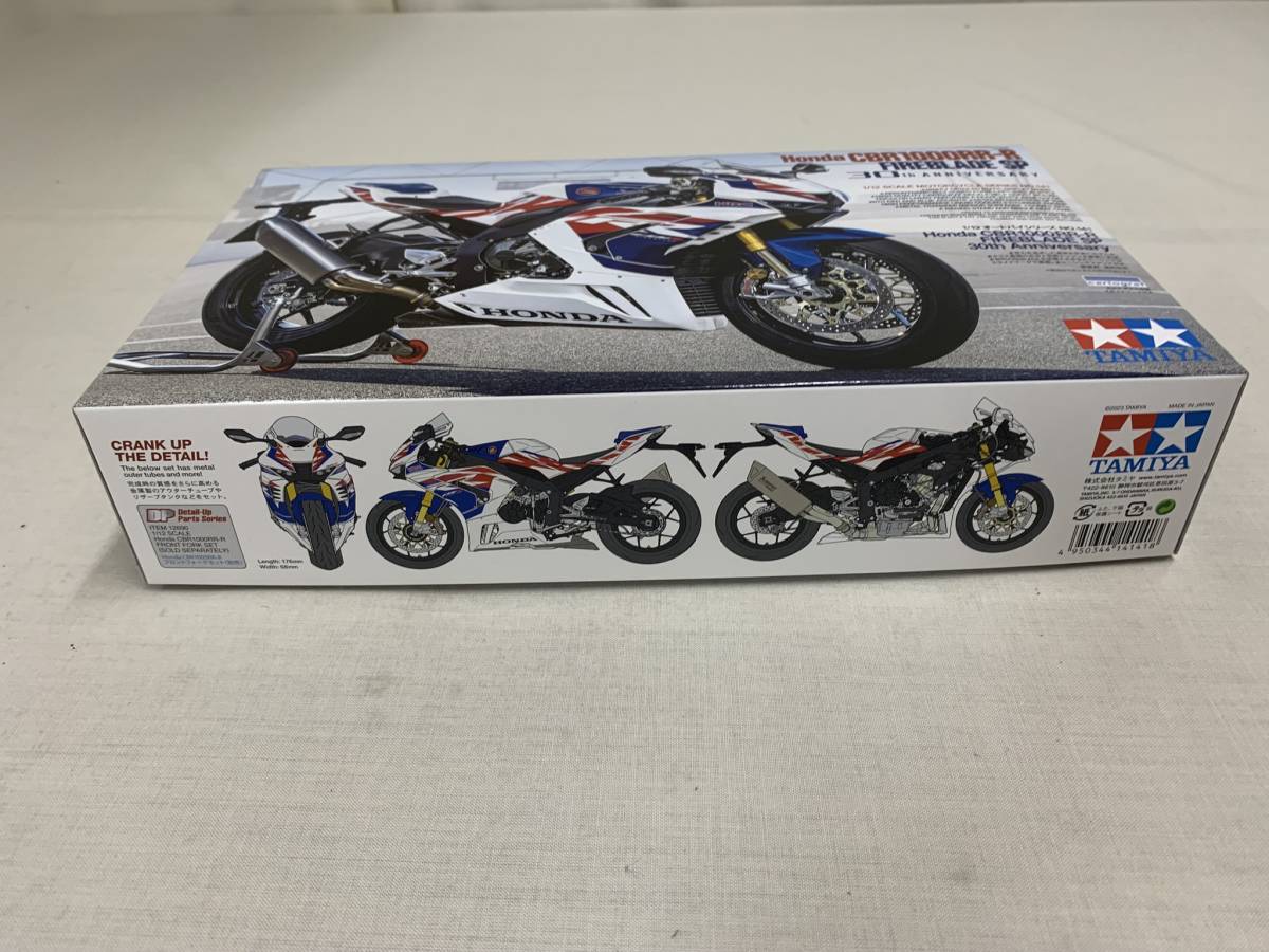 **1:12 Honda CBR1000RR-R FIBEBLADE SP 30th ANNIVERSARY+ exclusive use fro