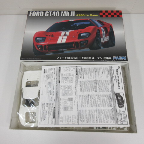 M0927Y【未組保管品】FUJIMI 1/24 プラモデル フォードGT40 Mk.Ⅱ 1966年 ル・マン エッチングパーツ付き_画像3