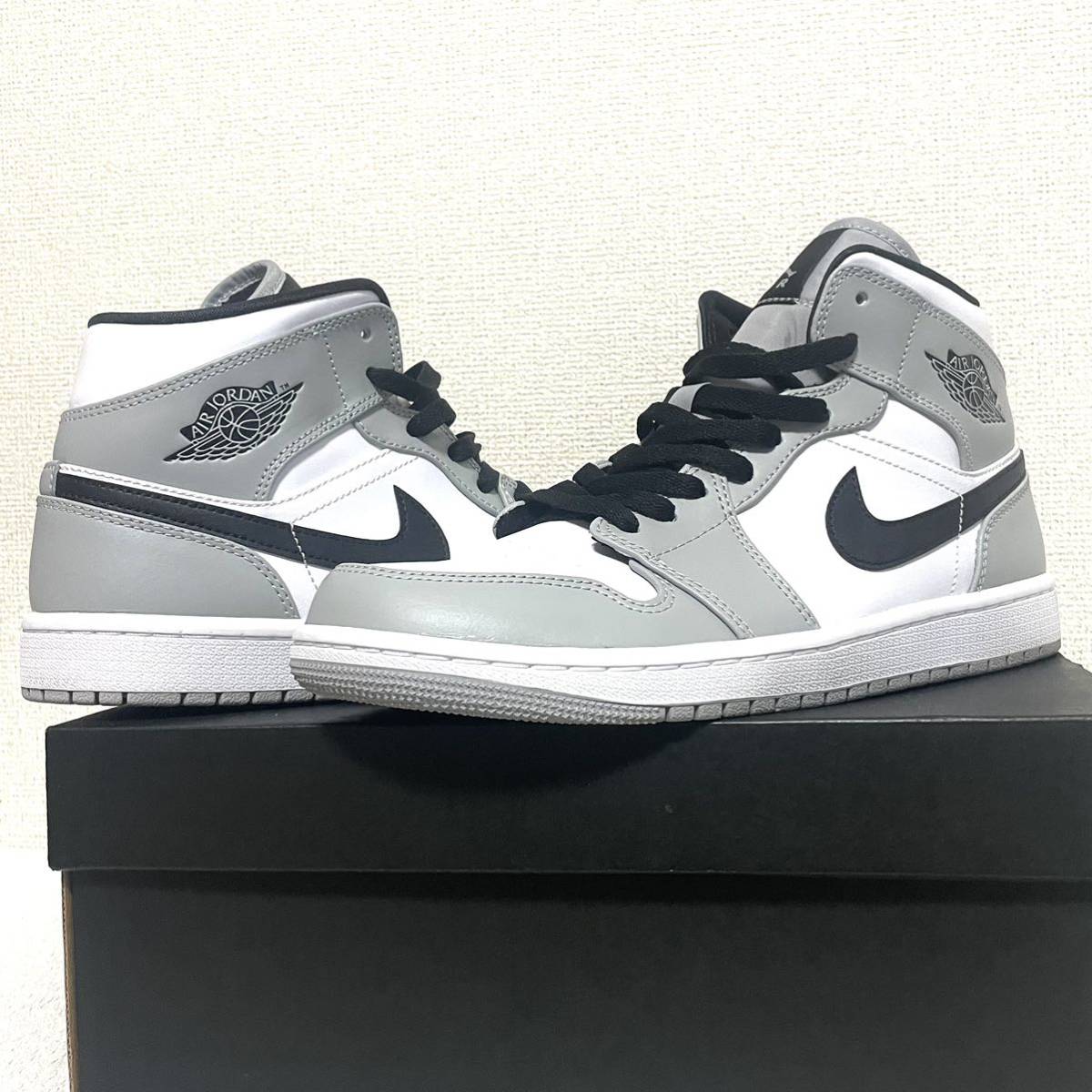 1円スタート! 極美品 未使用に近い NIKE AIR JORDAN 1 MID ライト