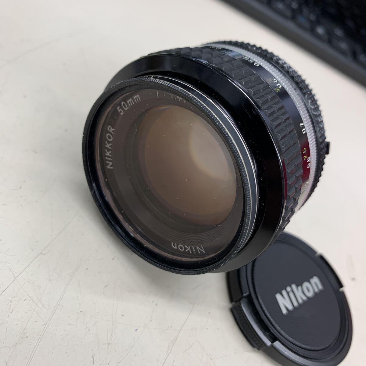 K274【美品】Nikon ニコン 純正 NIKKOR 50mm MF 高級単焦点レンズ 1:1.4 希少な作動品の画像2