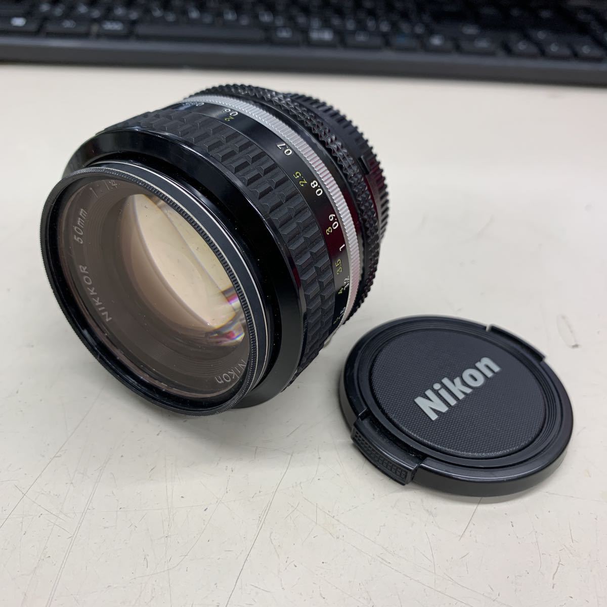 K274【美品】Nikon ニコン 純正 NIKKOR 50mm MF 高級単焦点レンズ 1:1.4 希少な作動品の画像1