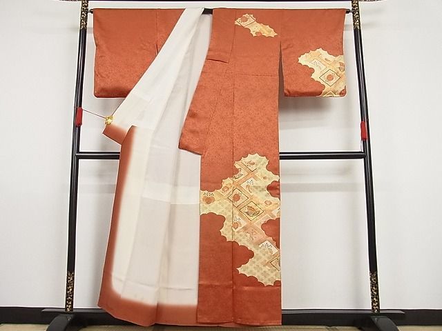 平和屋-こころ店■訪問着　駒刺繍　雲取り花蝶天井文　金彩　着丈154.5cm　裄丈64cm　正絹　逸品　A-br5414_画像2