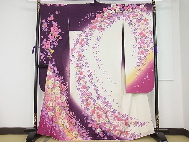 驚きの値段】 平和屋1□極上 振袖 刺繍 舞花文 暈し染め 銀通し地