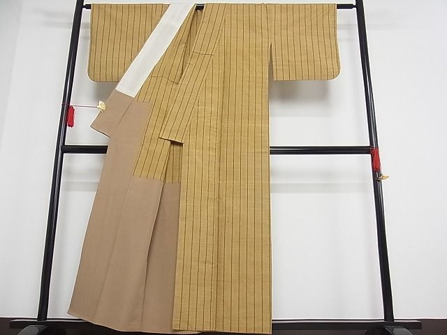 平和屋-こころ店■上質な紬　縞　胴抜き仕立て　着丈155cm　裄丈62cm　正絹　逸品　B-oa6027_画像3