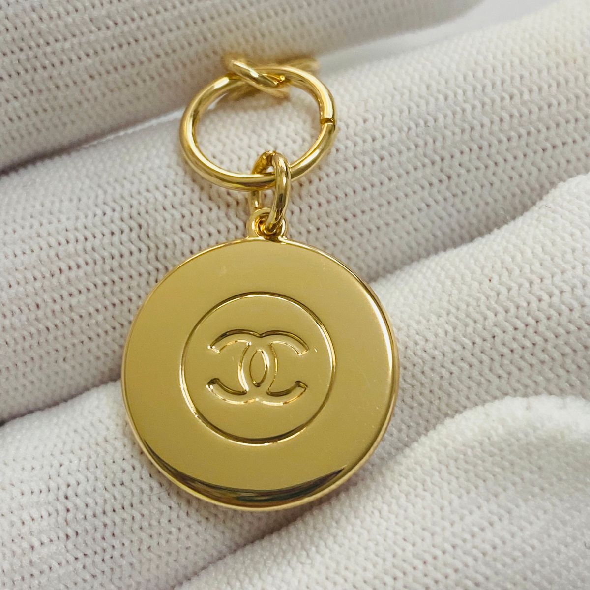 CHANEL ホリデー 限定 3種類チャーム ノベリティー|Yahoo CHANEL ホリデー 限定 3種類チャーム ノベリティー|Yahoo