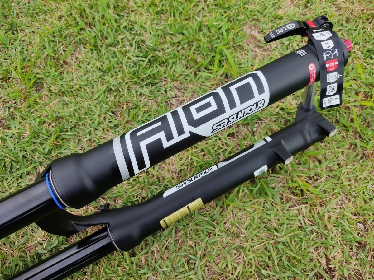 MTB　サスペンション　sr suntour aion フロントフォーク　27.5ホイール　トラベル140ｍｍ　100×15ｍｍハブ　テーパーコラム_画像5