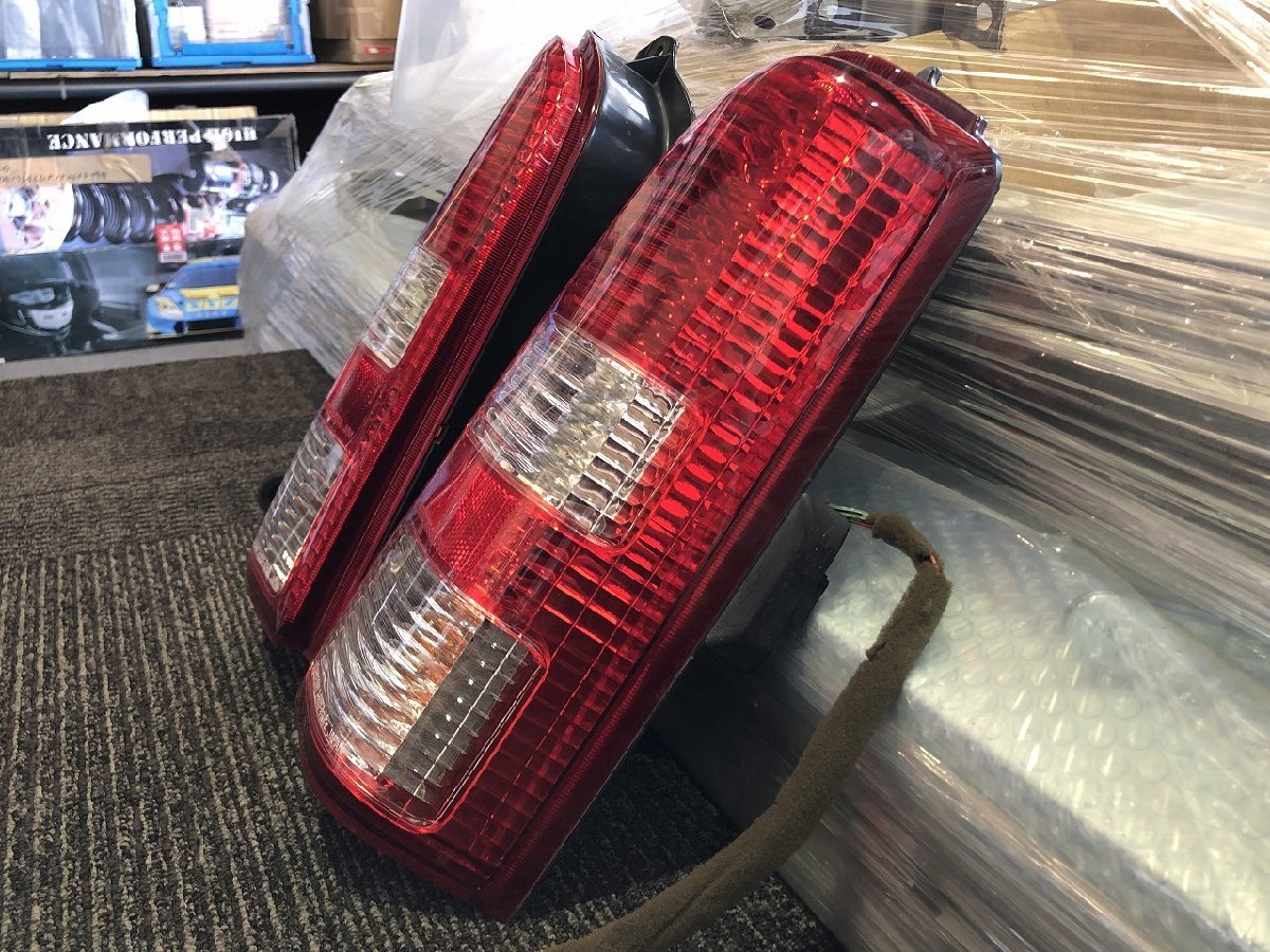  used Suzuki Every Wagon DA62W original tail light tail lamp left right set TOKAIDENSO35655-63H0 SUZUKI