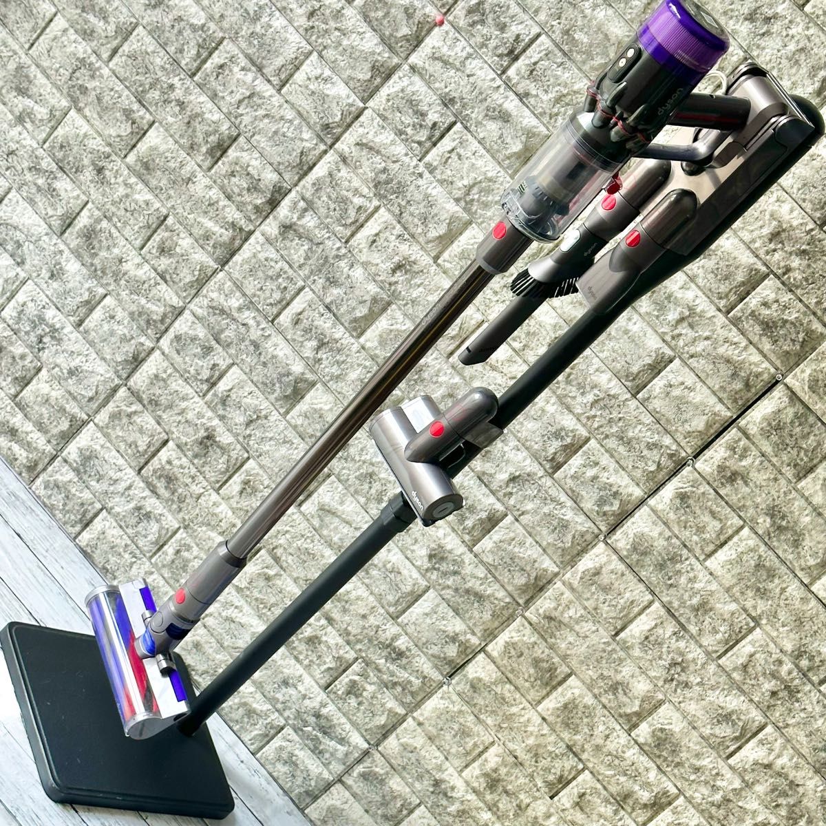 ダイソン最軽量 Micro1 5kg SV21 スタンド付き|Yahoo!フリマ(旧