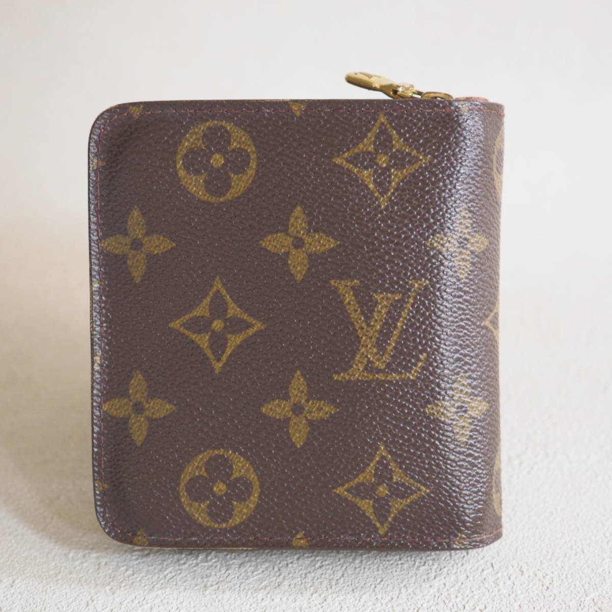 ルイヴィトン LOUIS VUITTON モノグラム コンパクトジップ モノグラム 二つ折り財布 M61667 / ブランド メンズ レディース