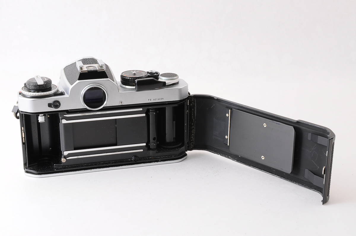 堅実な究極の ニコン NIKON @2606 レンズ フィルムカメラ マニュアル