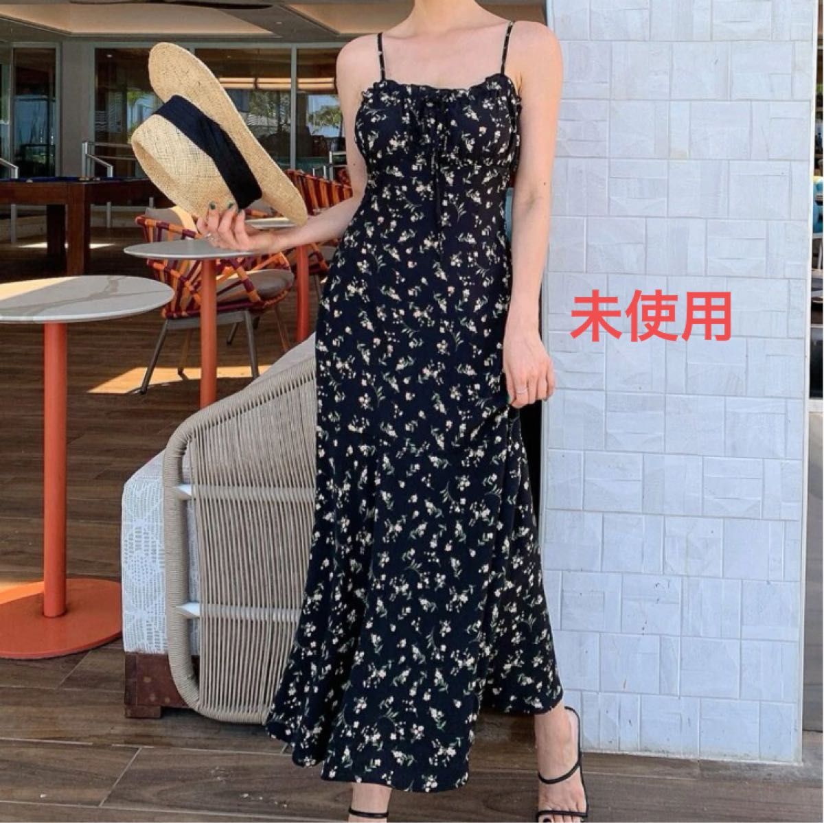 Dazy 花柄キャミソールワンピース ロングワンピース 黒 Dazy 花柄キャミソールワンピース ロングワンピース 黒