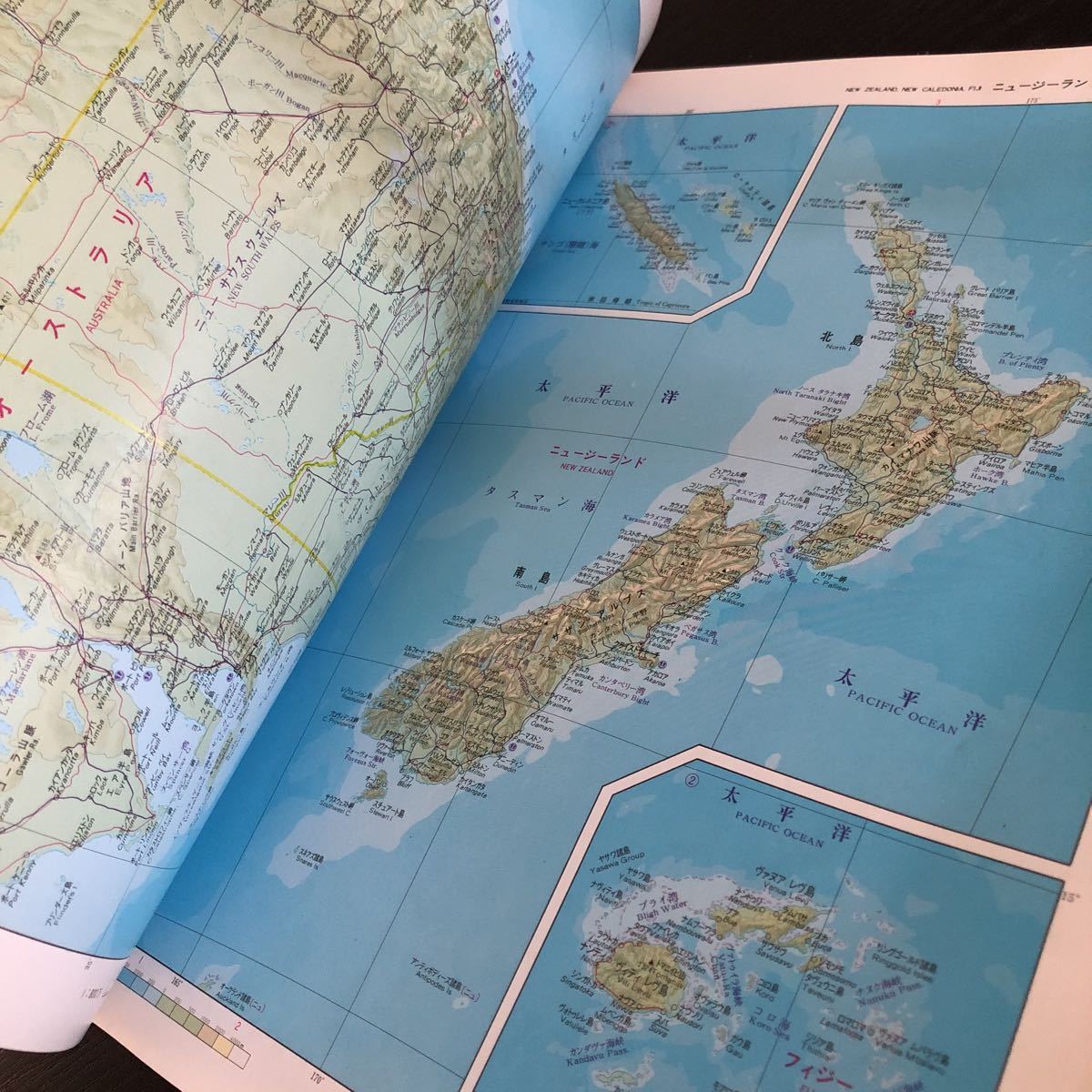 li2 world map 2000 year 7 month issue international geography association tourist attraction detail plan travel map Japan place name retro old Showa era valuable road map foreign traveling abroad traffic 