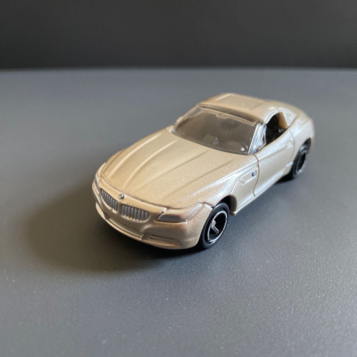 トミカBMW