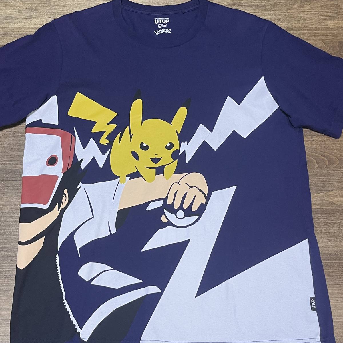 ◎(ユニクロ) ポケットモンスター ピカチュウ ポケモン メンズ Tシャツ Pokmon Pikachu shirt_画像1