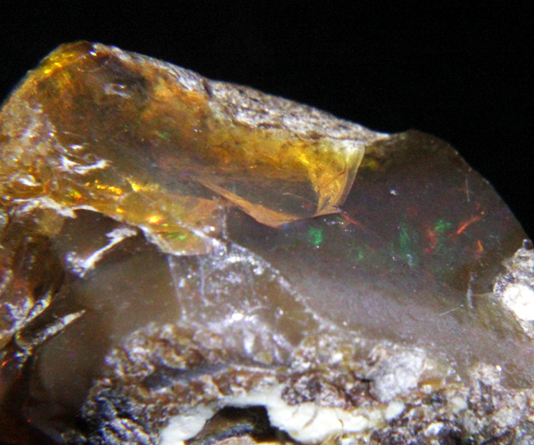 【激安】天然ファイアーオパール母岩付き原石 16.55ct　ビッグサイズ エチオピア【561】_画像7