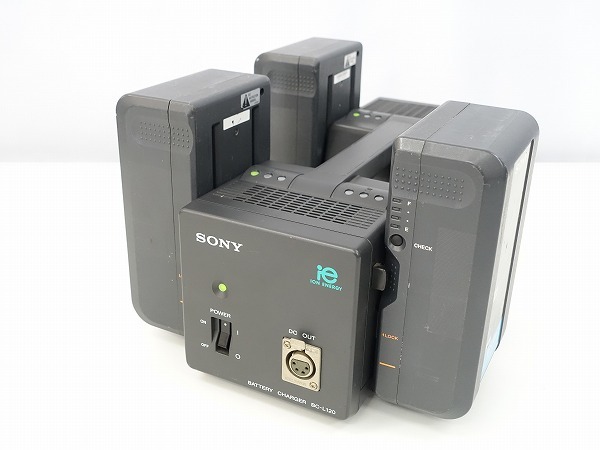 SONY バッテリーチャージャー BC-L120 / バッテリー BP-L90A 3台付き *385969 970_画像1