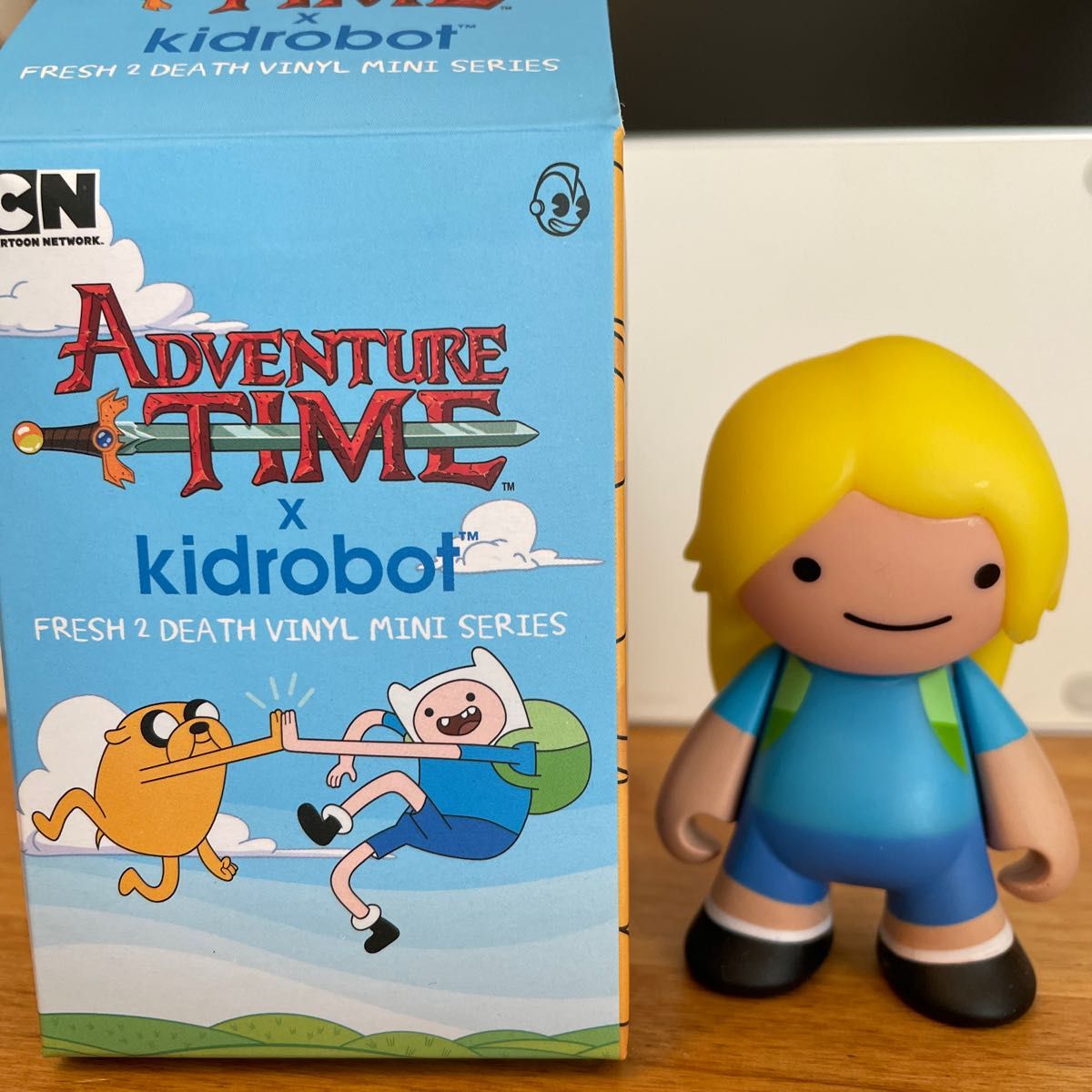 アドベンチャータイム 3インチミニフィギュア KIDROBOT フィン　ロングヘア