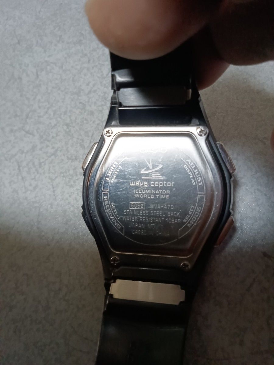 激安。美品！CASIO WAVE  ceptor 電波腕時計！