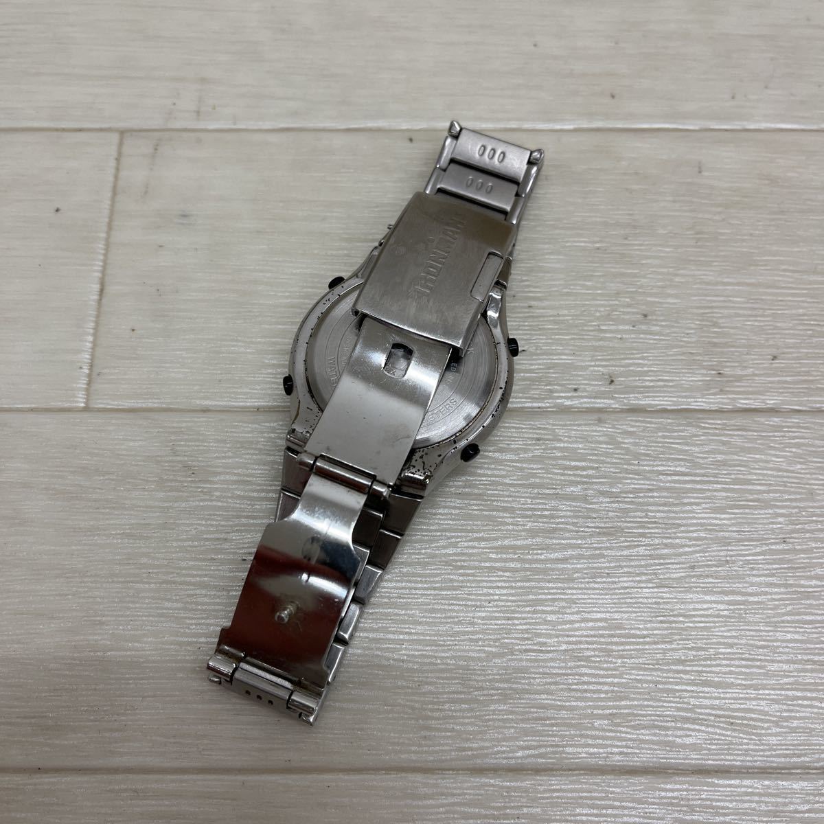 1162◎ TIMEX IRONMAN タイメックス CR2016 861 小物 時計 デジタル 腕時計 メタルバンド カジュアル シルバー メンズ_画像2