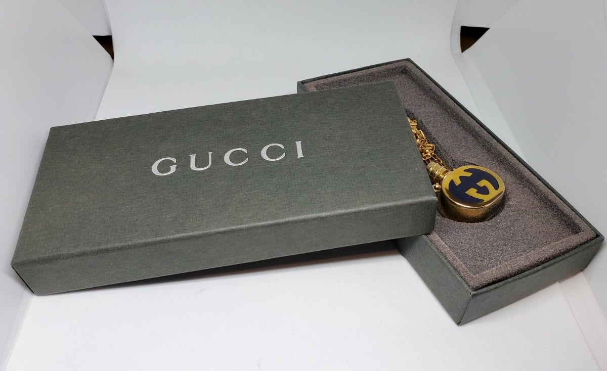 超レア廃盤美品】OLD GUCCI 香水ケース ロング ネックレス 超レア廃盤美品】OLD GUCCI 香水ケース ロング ネックレス