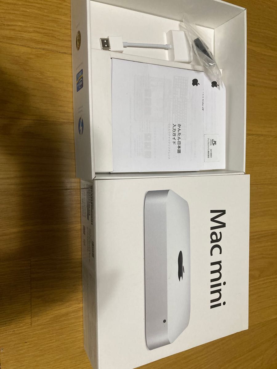 Apple MAC MINI MCJ/A 年モデル 箱つき